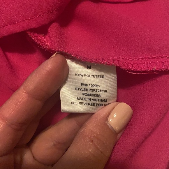 Women’s blouse bundle - Picture 3 of 9